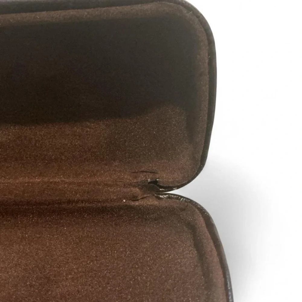 Fossil Eyewear Case Unisex Dark Brown Good Hard Shell Clamshell Logo Accessory